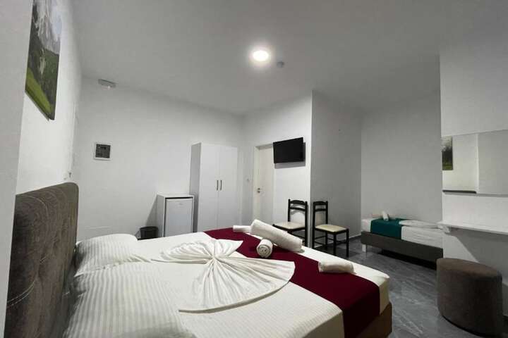 Room 17 of 30
