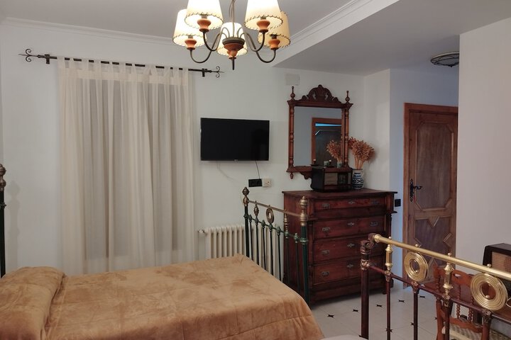 Room 8 of 44