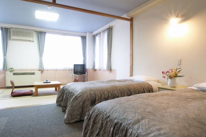 Room 8 of 41