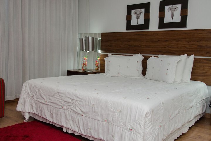 Room 6 of 48