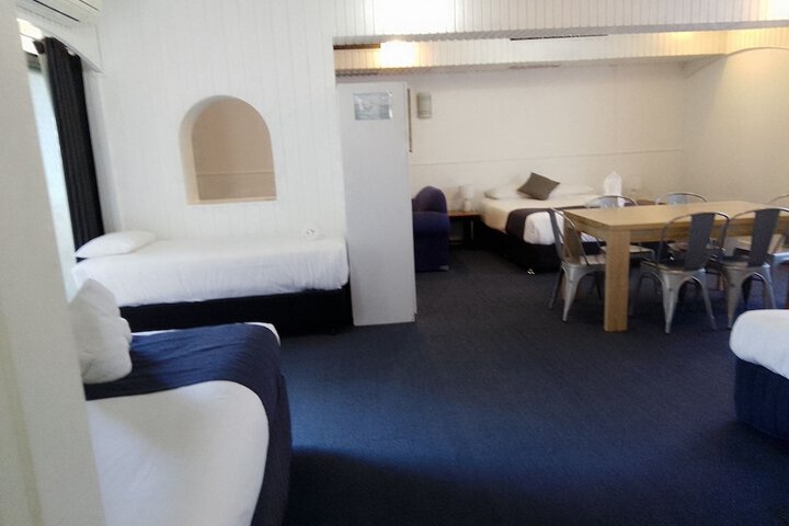 Room 35 of 59