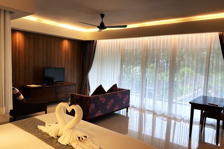 Room 27 of 104