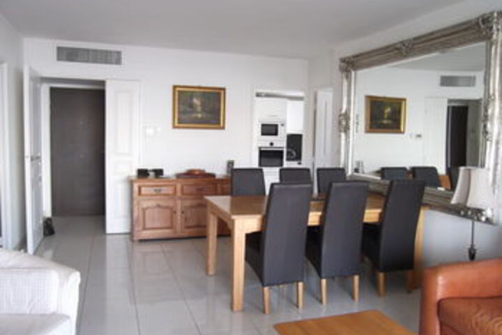 Room 55 of 146