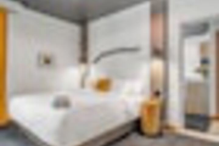 Room 113 of 147