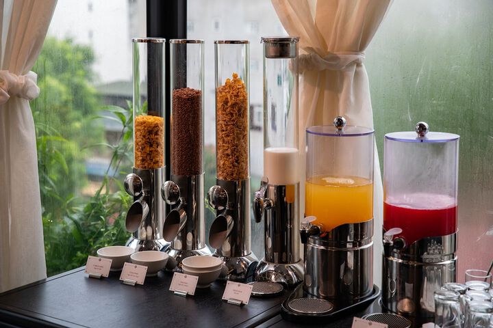 Breakfast/Coffee Service 81 of 127