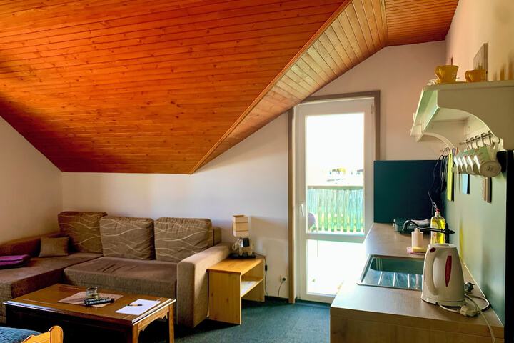 Room 16 of 31