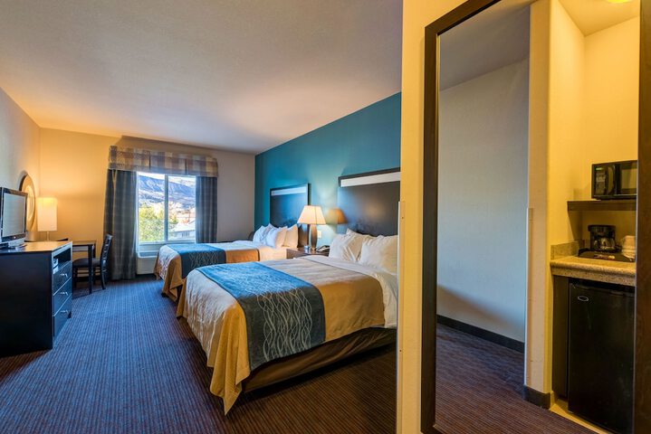 Room 16 of 37
