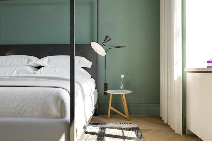Room 4 of 96