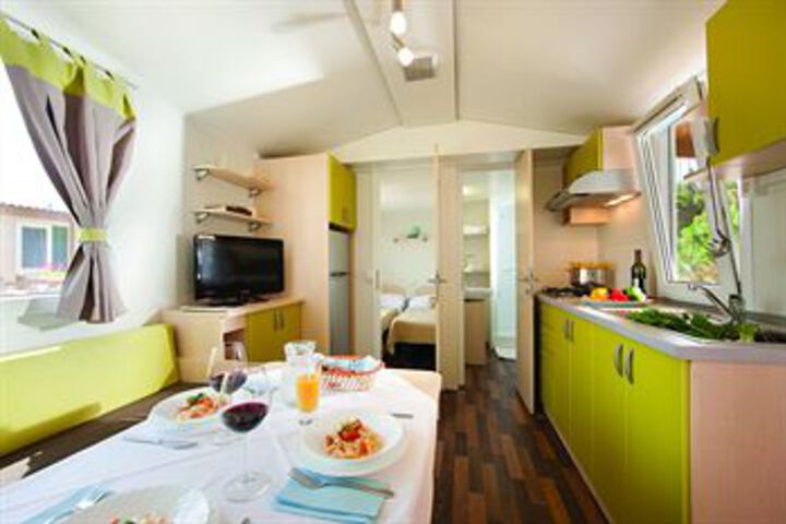 Dining Photos