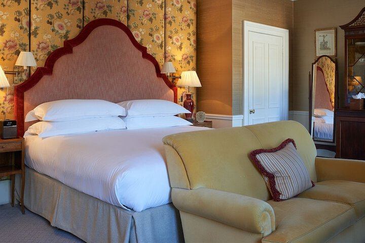 Room 55 of 189