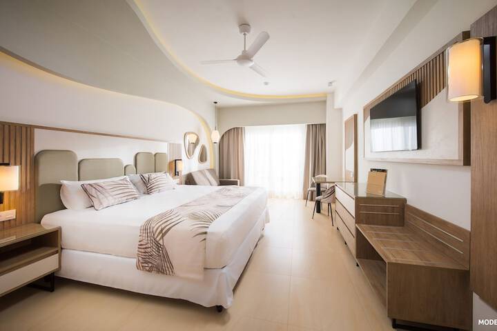 Room 4 of 101