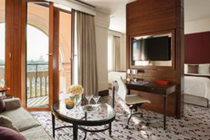 Suite Room
