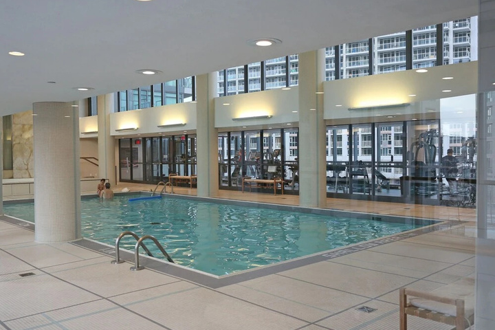 Pool 13 of 24