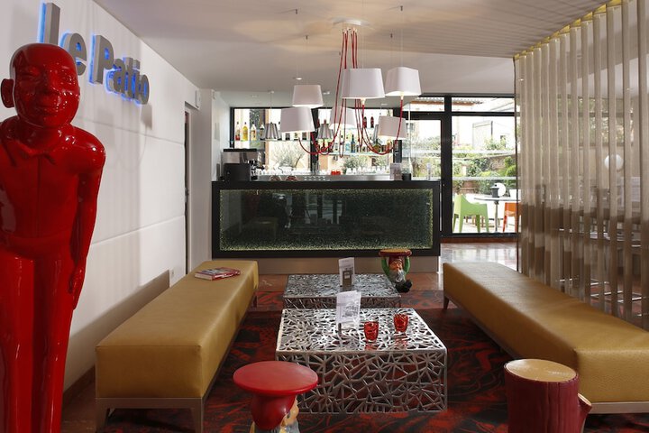 Hotel Interior 4 of 92