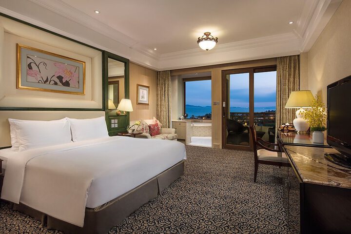 Room 5 of 46