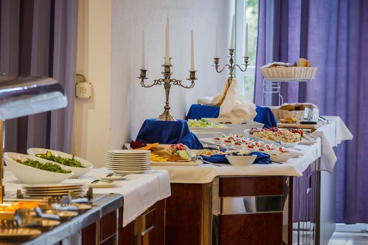 Dining Photos