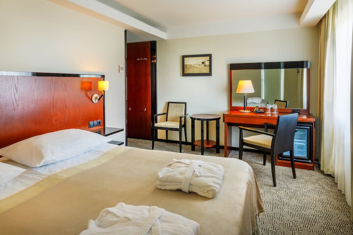 Room 13 of 56