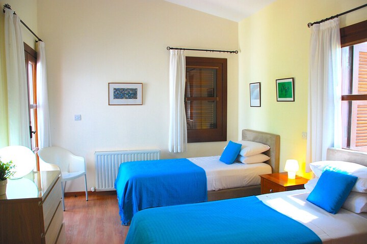Room 5 of 29
