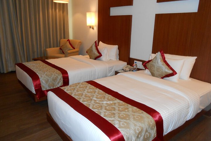 Room 5 of 42
