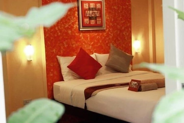 Room 44 of 86