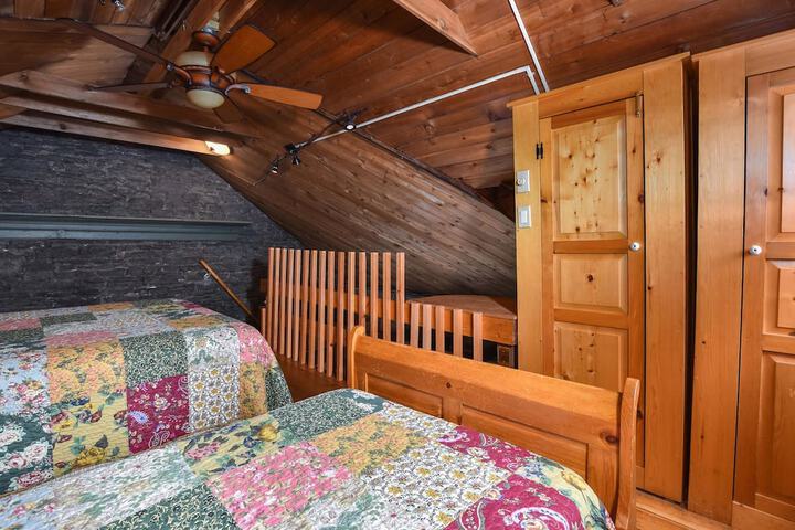 Room 20 of 148