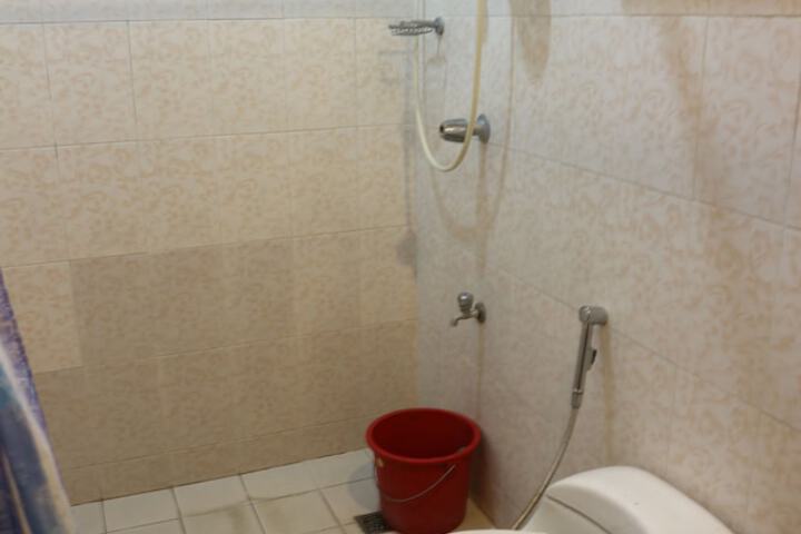 Room 16 of 27