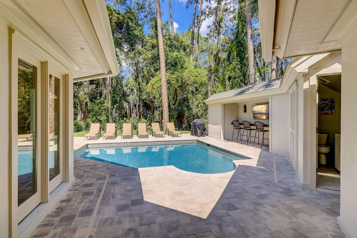 Pool 14 of 24
