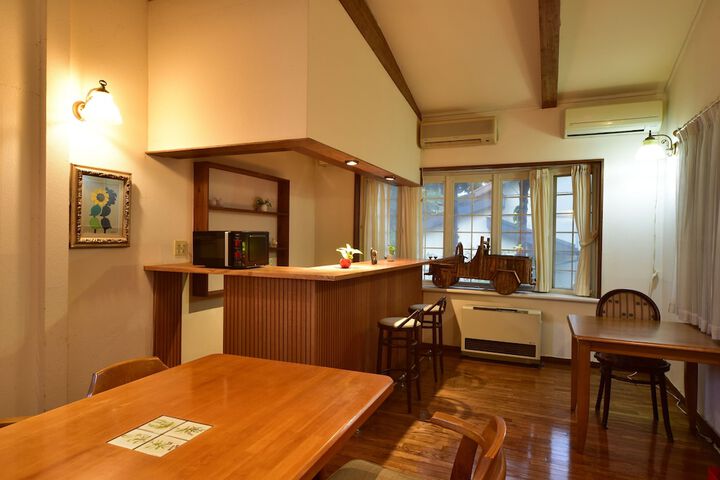 Dining Photos