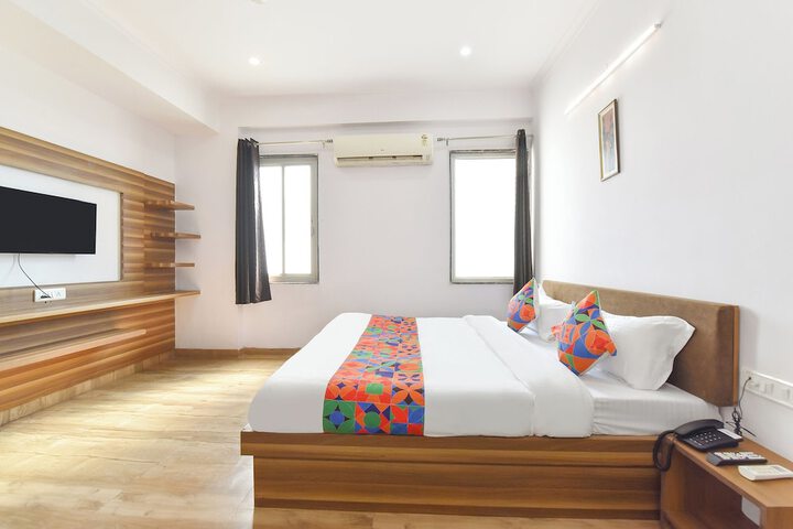 Room 9 of 41