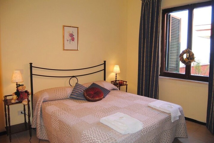 Room 93 of 104