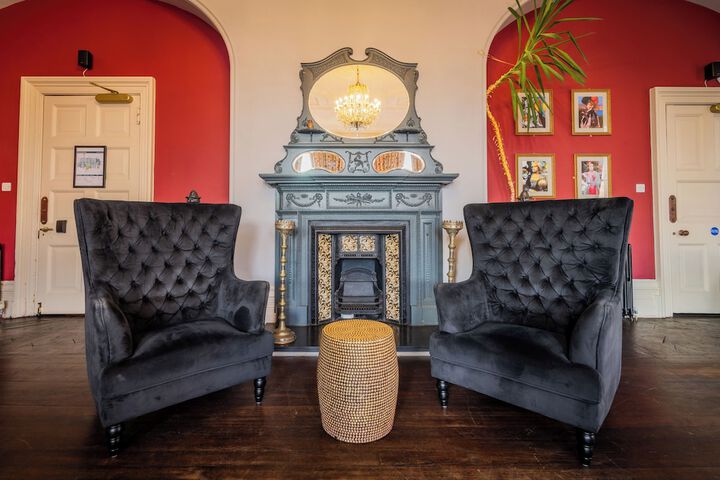 Guest Lobby