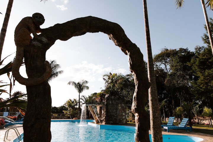 Pool 93 of 147