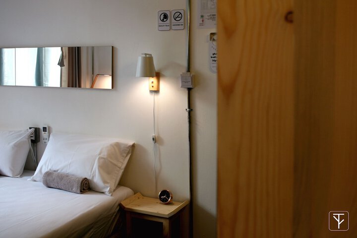 Room 13 of 65