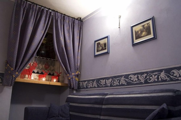 Room 21 of 30