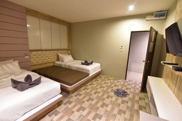 Room 51 of 92