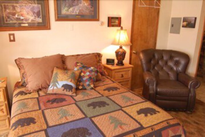 Room 5 of 7