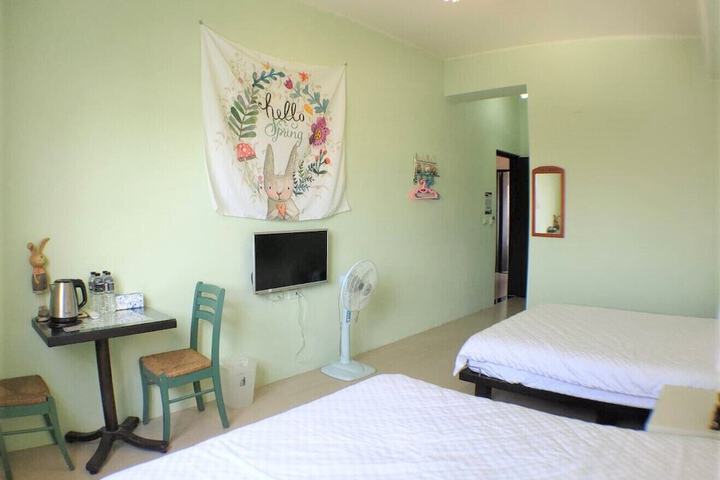 Room 30 of 69