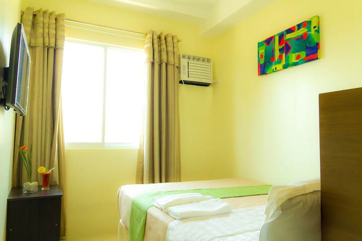 Room 15 of 40