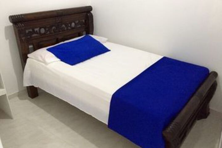 Room 12 of 35