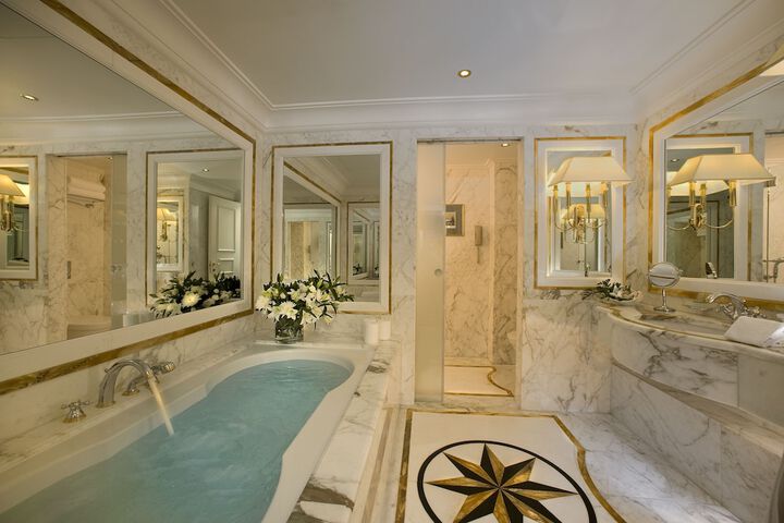 Bathroom Interior Photo