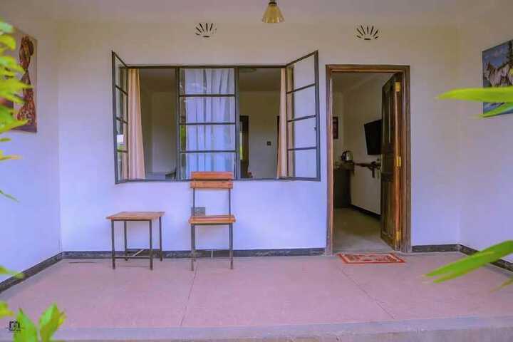 Room 12 of 21