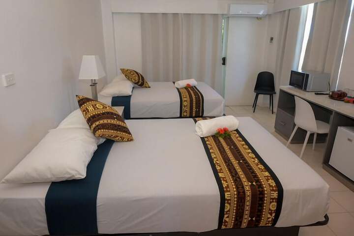 Room 8 of 32