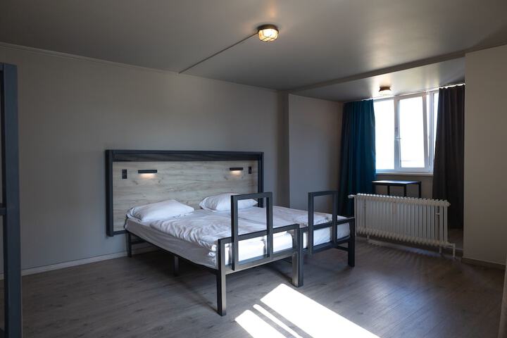 Room 49 of 85