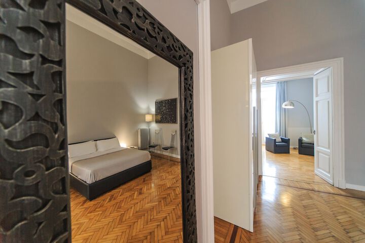 Room 7 of 30