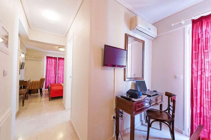 Room 10 of 53