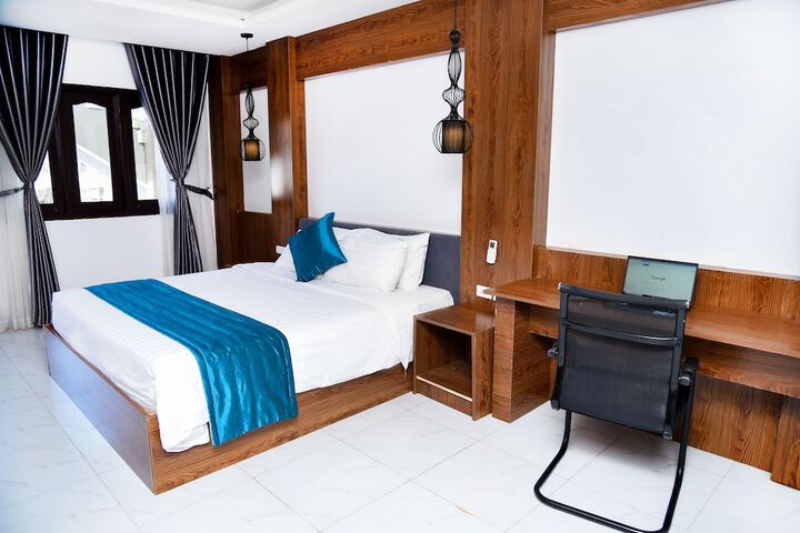 Room 34 of 59