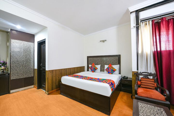 Room 15 of 31