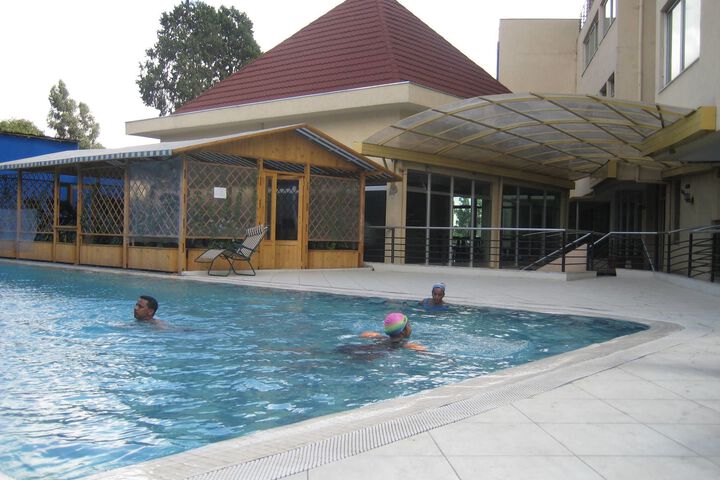 Pool 12 of 18