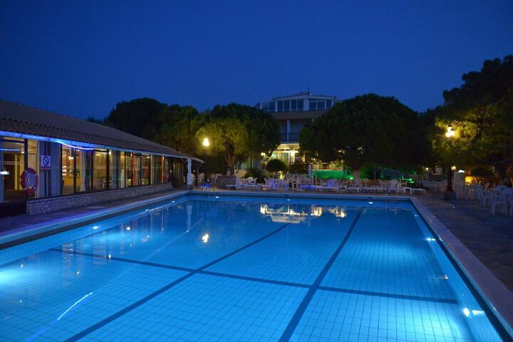 Pool 31 of 56