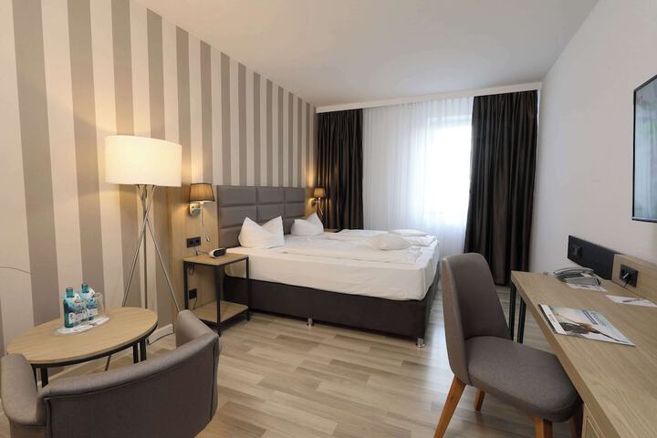 Room 14 of 101
